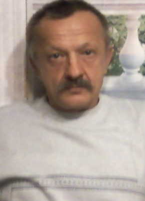 Влад, 61, Россия, Гатчина
