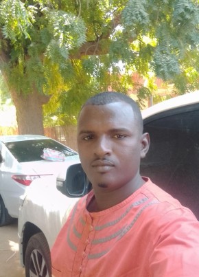 bah, 26, République du Tchad, Ndjamena