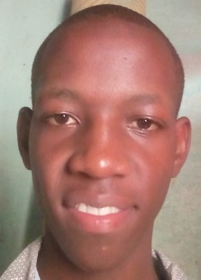 Mark, 19, Uganda, Kampala