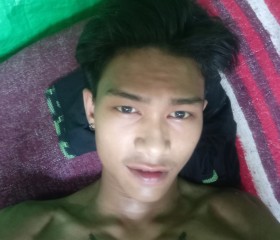 AungAung, 18, Mandalay