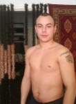 hef, 30 лет