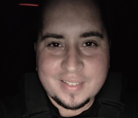 Luis, 29, San Juan