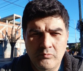 Genaro, 50, Buenos Aires