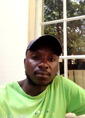 Leonard, 30, Southern Rhodesia, Harare