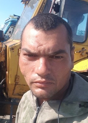 Максим из Петропавла 32 года
