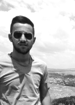 Hasan, 29, Türkiye Cumhuriyeti, Sarmısaklı