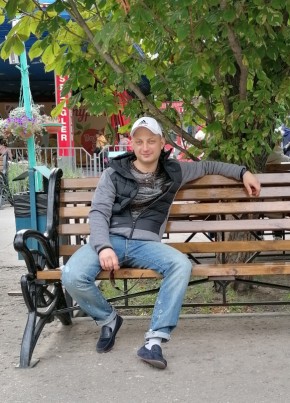 Ярослав, 35, Россия, Саратов