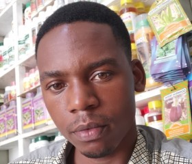 Emmanuel, 23, Mugumu