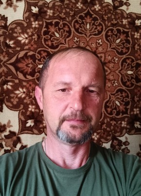 Павел из Калуги 46 лет