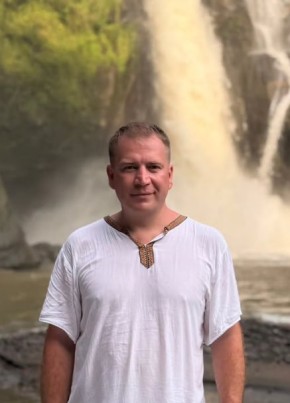 Дмитрий из Новосибирска 34 года