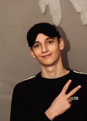 Максим, 20, Россия, Москва