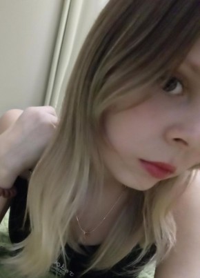 Элина из Геленджика 19 лет