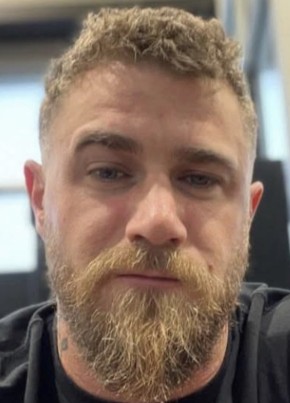 Иван из Мурманска 42 года