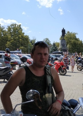 Антон, 32, Россия, Бахчисарай