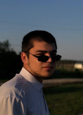 Айнур из Альметьевска 19 лет