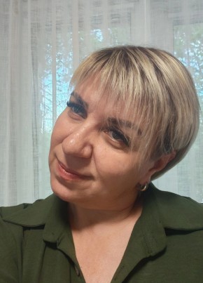Инна из Новосибирска 49 лет