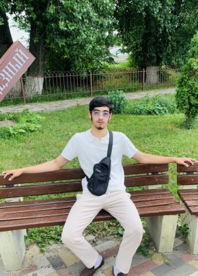 Известный тип 😎 из Воронежа 18 лет