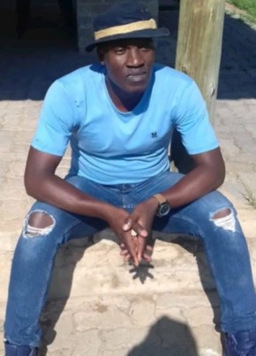 Themba из Nelspruit 27 лет