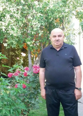 Avaz Afandiyev, 64, Azərbaycan Respublikası, Geoktschai