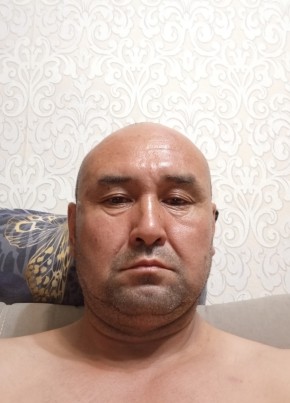 Самат из Омска 49 лет