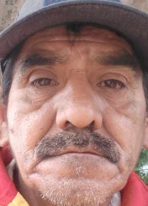Raul из Los Reyes La Paz 52 года