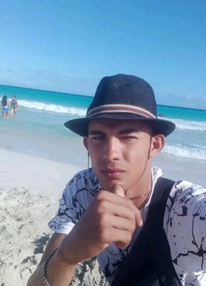 Aldis, 26, República de Cuba, Cárdenas