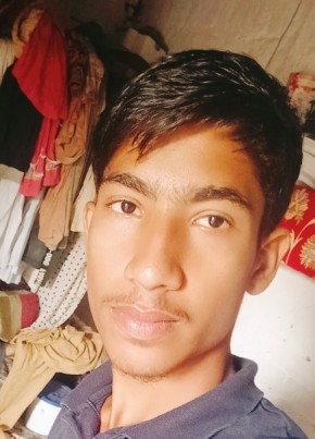 Mughal, 20, Pakistan, Faisalabad