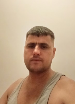 Камил из Челябинска 18 лет