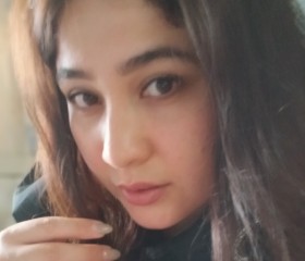 Sharofat, 32, Rishon LeZiyyon