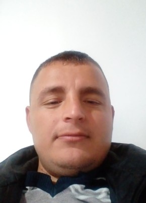 Ritvan cerriku, 32, Albania, Elbasan