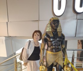 Stella Pak, 61, Tashkent