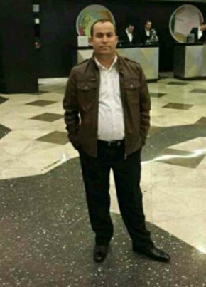 Sezgin, 47, Türkiye Cumhuriyeti, Ankara