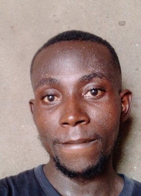 Simon Gaël, 30, Republic of Cameroon, Yaoundé