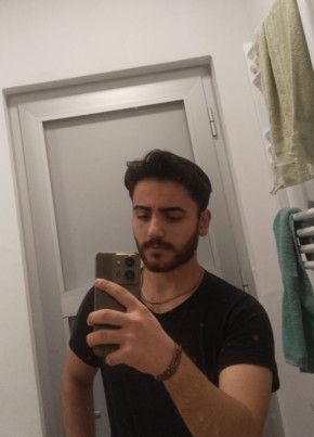 Ali из Erzurum 22 года