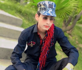 𝐍𝐚𝐯𝐞𝐞𝐝 𝐤, 18 лет, لاہور