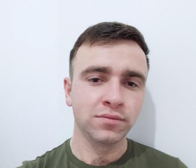 Mihail, 33, City of London