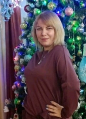 Лариса, 33, Россия, Новороссийск