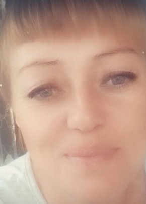 Татьяна Экгардт из Черниговки 42 года