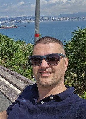 Александр, 43, Россия, Сочи