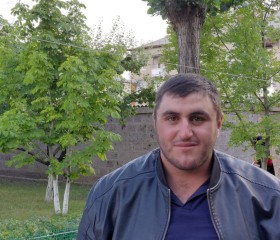 A, 26, Gyumri