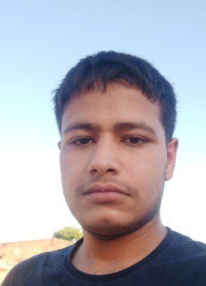 Vijay, 18, India, Khetri