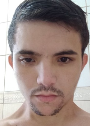Breno Richard, 22, Brazil, Guaratingueta