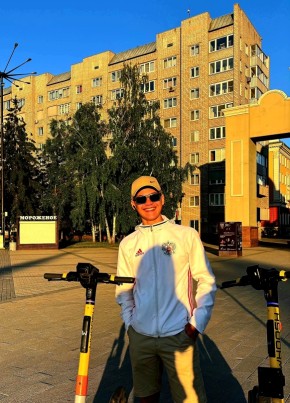 Dmitriy, 18, Russia, Krasnoyarsk