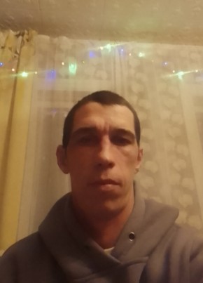 Виктор, 37, Россия, Харабали