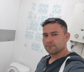 José, 32, Molina