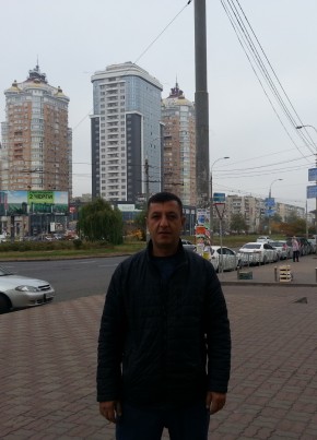 Роман, 41, Україна, Київ