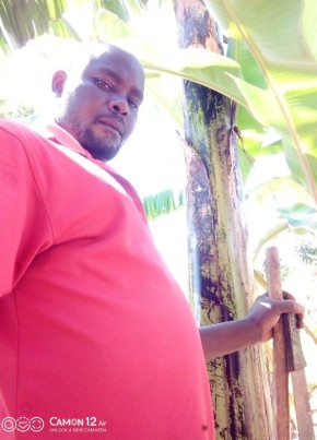 Frank, 41, Uganda, Kampala