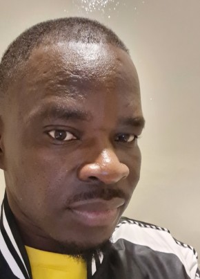 JAMES, 41, iRiphabhuliki yase Ningizimu Afrika, IGoli
