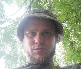 Богдан Ренге, 29 лет, Нижнегорский