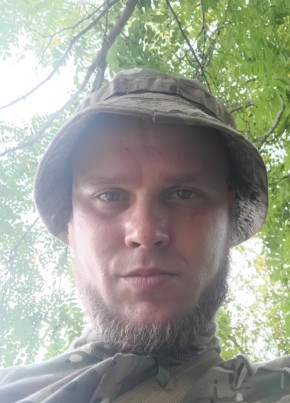 Богдан Ренге, 29, Россия, Нижнегорский